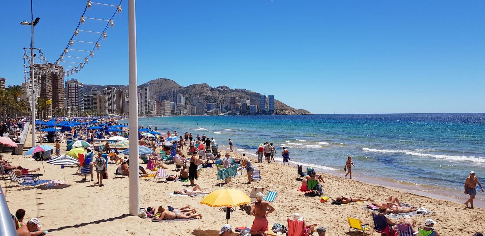 Apartamento Edificio Astoria Benidorm Buitenkant foto