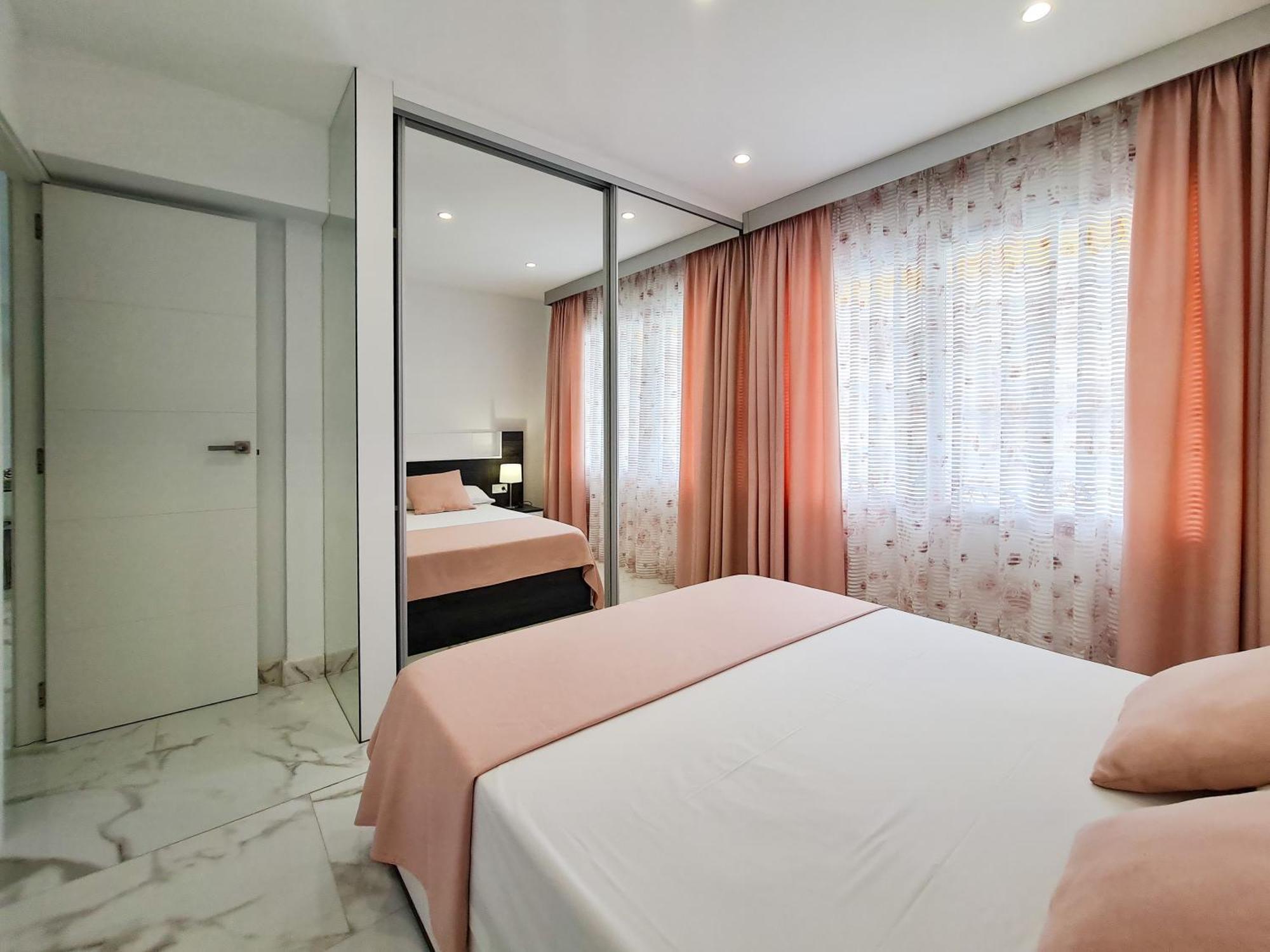 Apartamento Edificio Astoria Benidorm Buitenkant foto