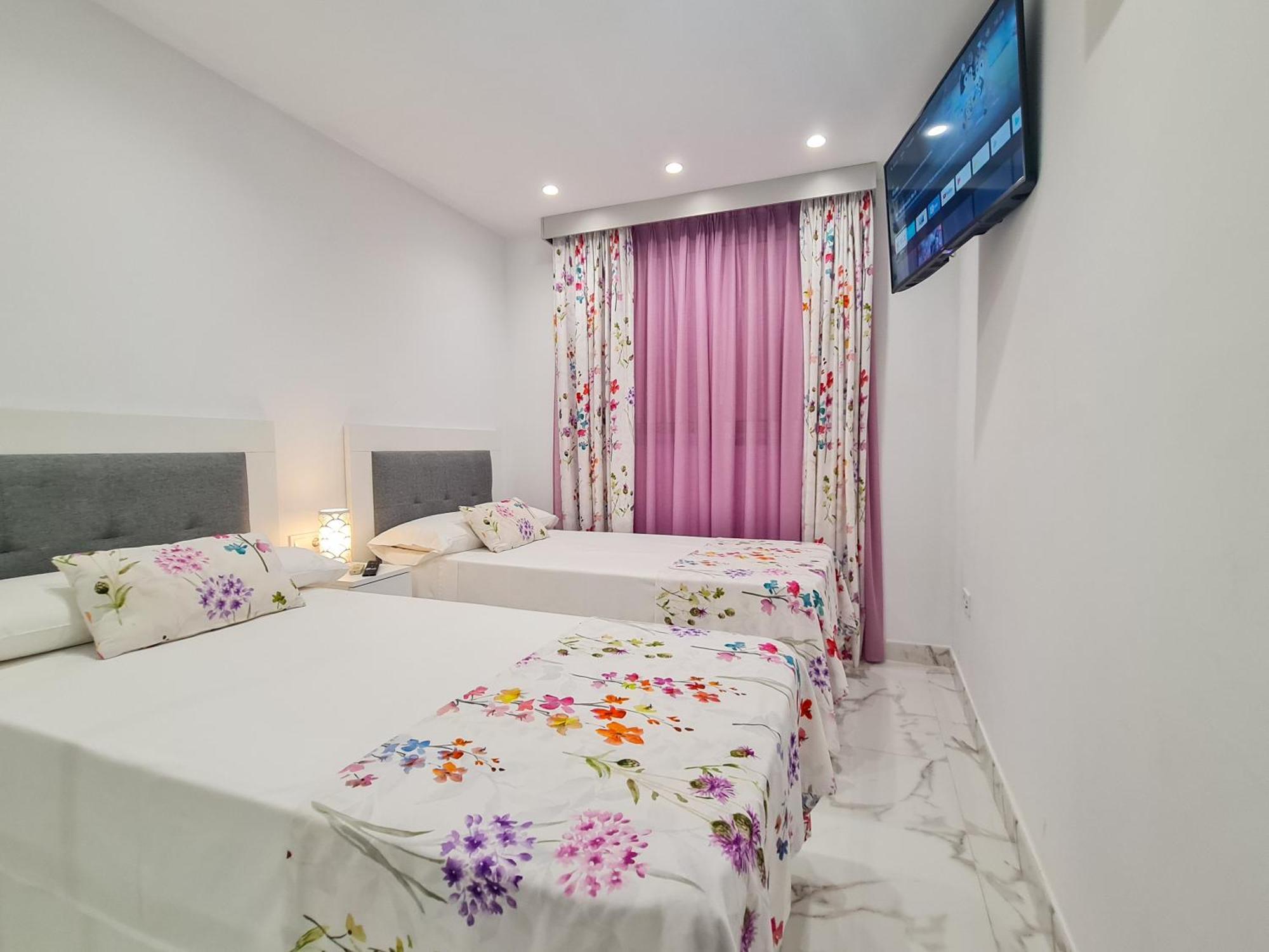 Apartamento Edificio Astoria Benidorm Buitenkant foto