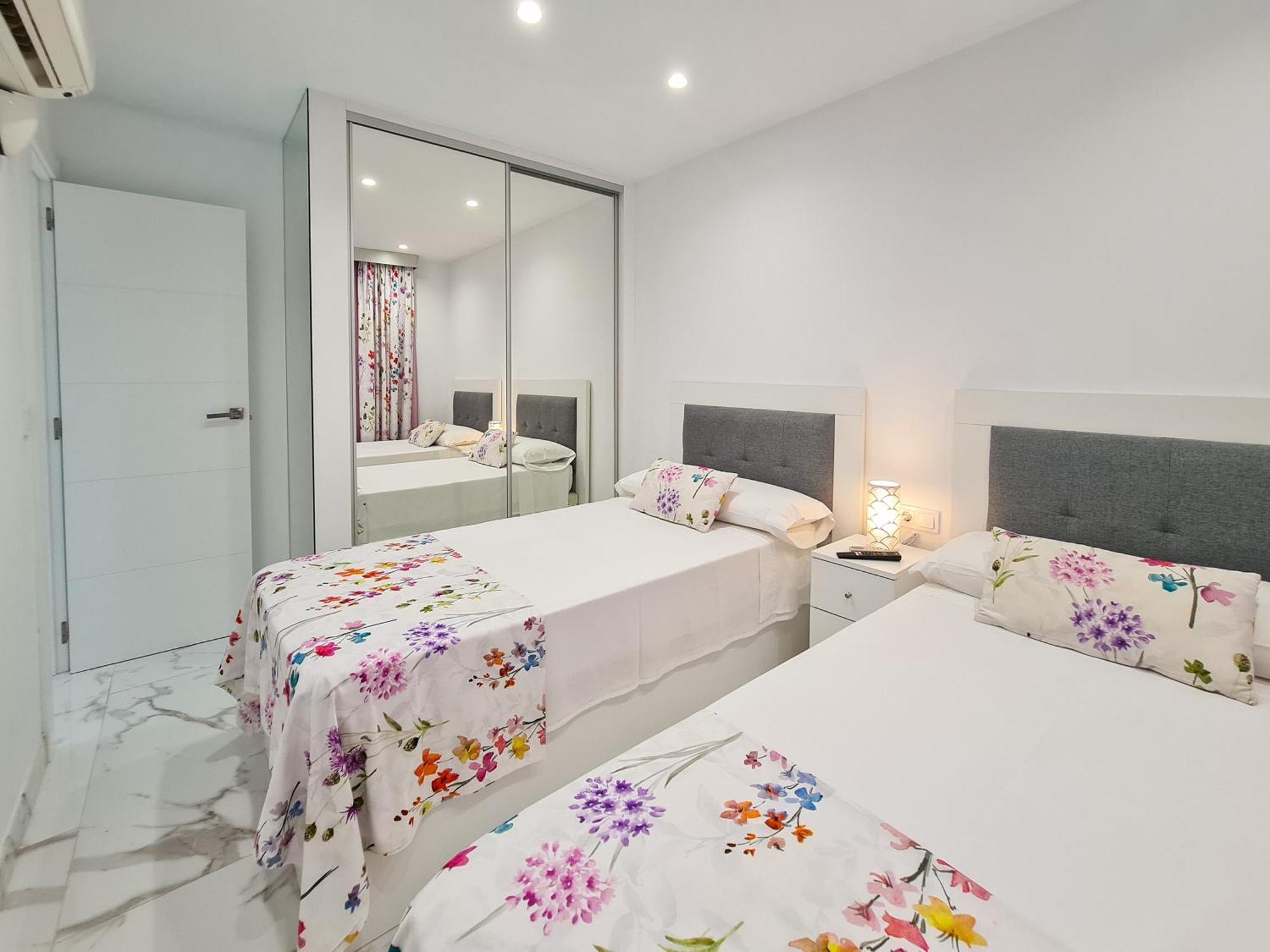 Apartamento Edificio Astoria Benidorm Buitenkant foto