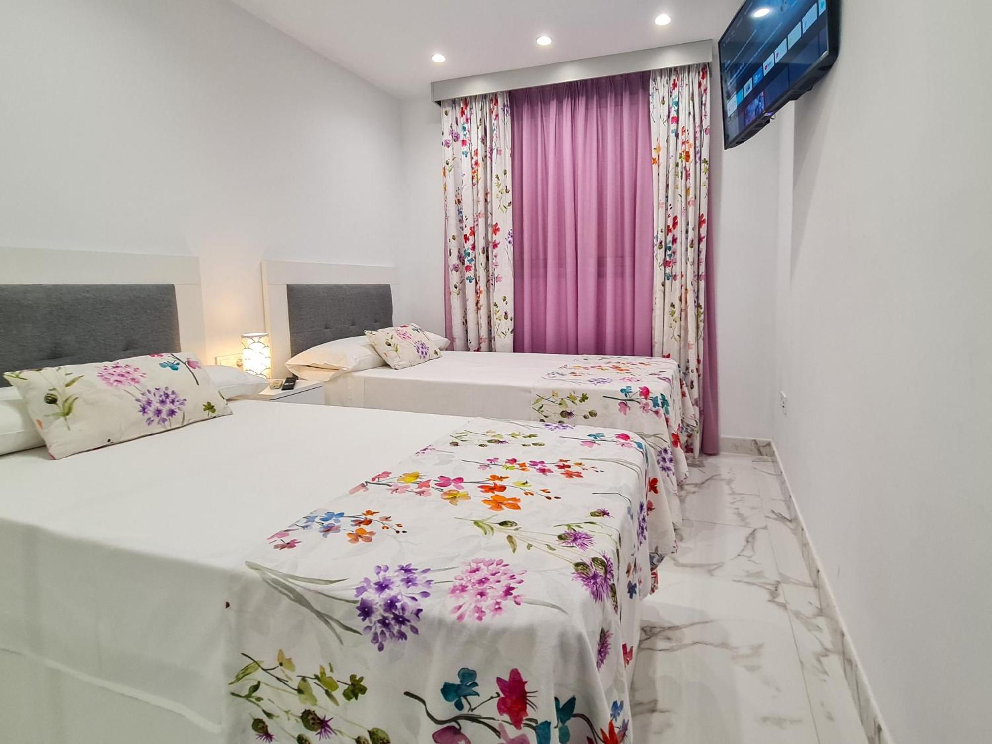 Apartamento Edificio Astoria Benidorm Buitenkant foto